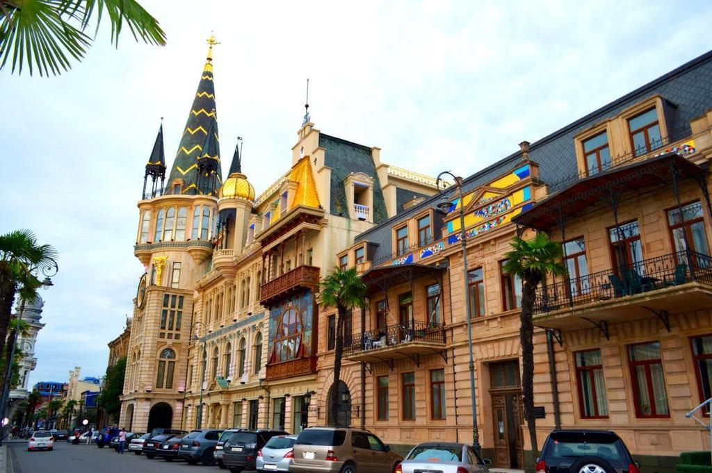 Batumi Summer Hotel Екстериор снимка