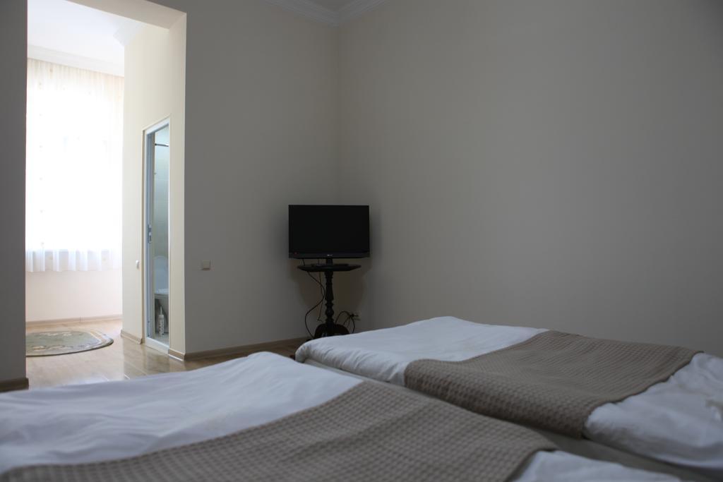 Batumi Summer Hotel Стая снимка