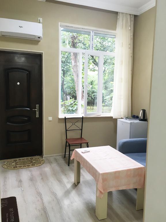 Batumi Summer Hotel Екстериор снимка