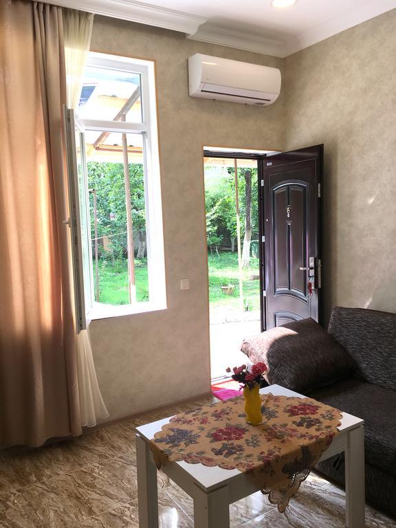Batumi Summer Hotel Екстериор снимка
